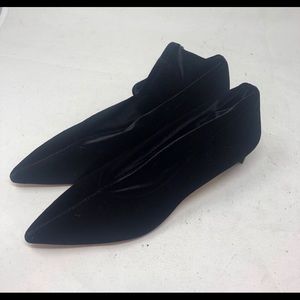 Zara Velvet ankle boots black NWT sz 7.5
